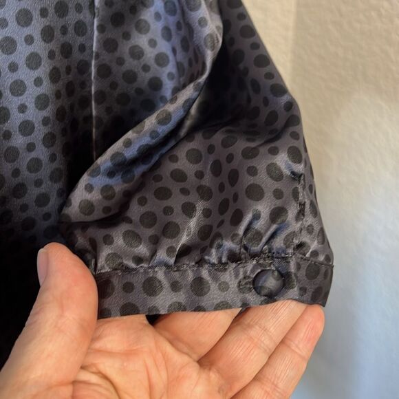 Apt. 9 Woman Gray and Black Polka Dot Short Sleeve Button Front Blouse ~ Size 1X - Picture 3 of 8